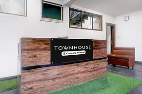 Luxury Stays at Khandala With Hill View