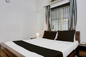 Luxury Stays at Khandala With Hill View