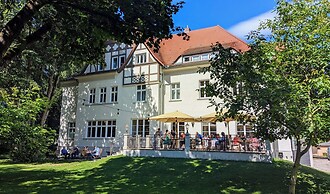 Schloss Sigrön Superior Camping & Hotel