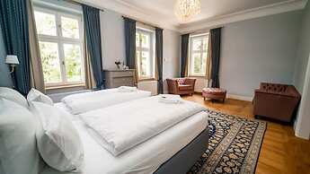 Schloss Sigrön Superior Camping & Hotel
