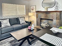 Clean Cozy 1-bedroom Near Plaza District 32C