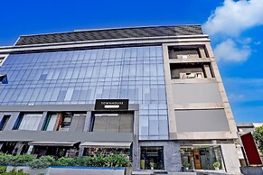 Super Townhouse PBG Mall Vashi