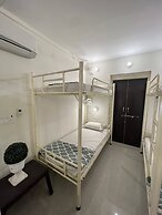 Hostel ivory