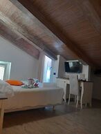 DUOMO ATTIC