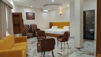 Tej Hotel & Restaurant