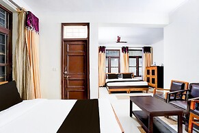 Blissful Mountain View Near Mall Road