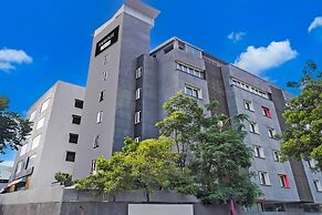 Cozy Deluxe Stays at Balewadi Pune