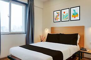 Cozy Deluxe Stays at Balewadi Pune