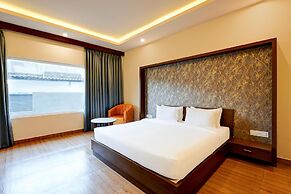 Premium Stays Near Phoenix Mall