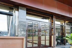 Premium Stays Near Phoenix Mall