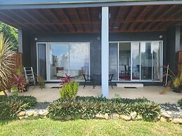 Nikao Hillside Suite