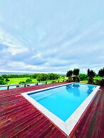 Nikao Hillside Suite