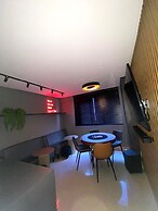 Studio Design 3 Apt 812