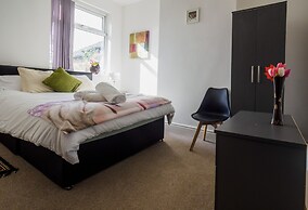 WoodHus Lodge  Large Double Room 3