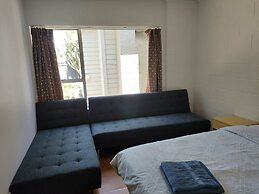 Small 2 bedroom flat 7a Rangiatea Road