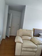 Small 2 bedroom flat 7a Rangiatea Road