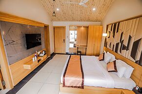 Hotel Mukut Mani Govardhan