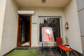 Hotel Mukut Mani Govardhan