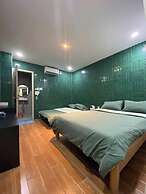 MEOW HOTEL & CAFÉ 2