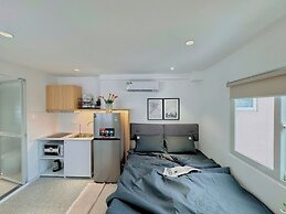 MEOW HOTEL & CAFÉ 2