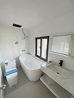 MEOW HOTEL & CAFÉ 2