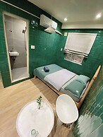 MEOW HOTEL & CAFÉ 2