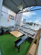 Papaya Hotel & Café 2