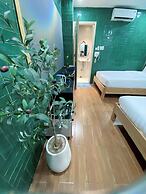 MEOW HOTEL & CAFÉ 2