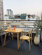 MEOW HOTEL & CAFÉ 2