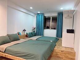 MEOW HOTEL & CAFÉ 2