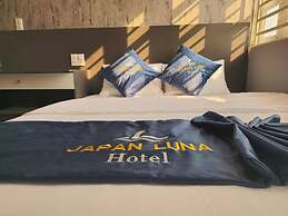Japan Luna Hotel Binh Duong -BAYLUXURY
