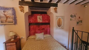 Charming Apartment With Beautiful Views in old Town of Cuenca