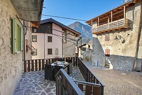 Villa Pastoedo Ap. Giallo