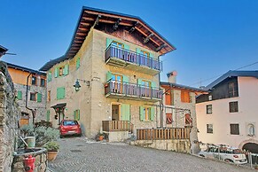 Villa Pastoedo Ap. Giallo