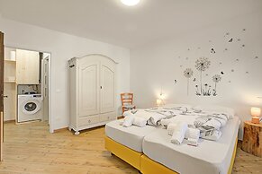 Villa Pastoedo Ap. Giallo