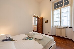 Beautiful House In Porta Soprana Genova