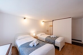 Beautiful House In Porta Soprana Genova