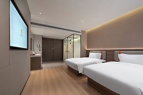 World Hotel Hualian Shoppin Plaza branch