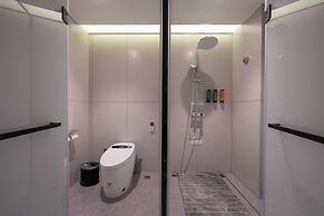 World Hotel Hualian Shoppin Plaza branch