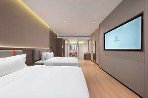 World Hotel Hualian Shoppin Plaza branch