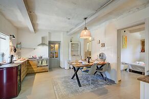Bocca Al Lupo Apartments