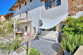 Bocca Al Lupo Apartments