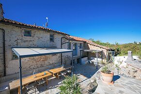 Bocca Al Lupo Apartments