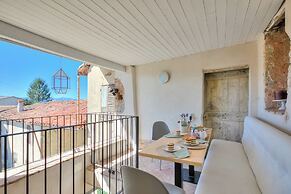 Bocca Al Lupo Apartments