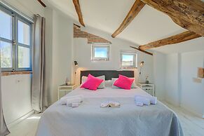 Bocca Al Lupo Apartments