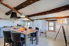 Bocca Al Lupo Apartments