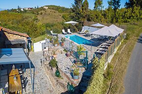 Bocca Al Lupo Apartments