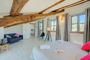 Bocca Al Lupo Apartments