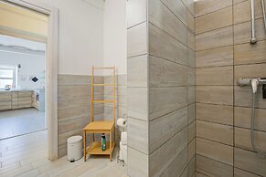 Bocca Al Lupo Apartments
