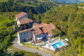 Bocca Al Lupo Apartments